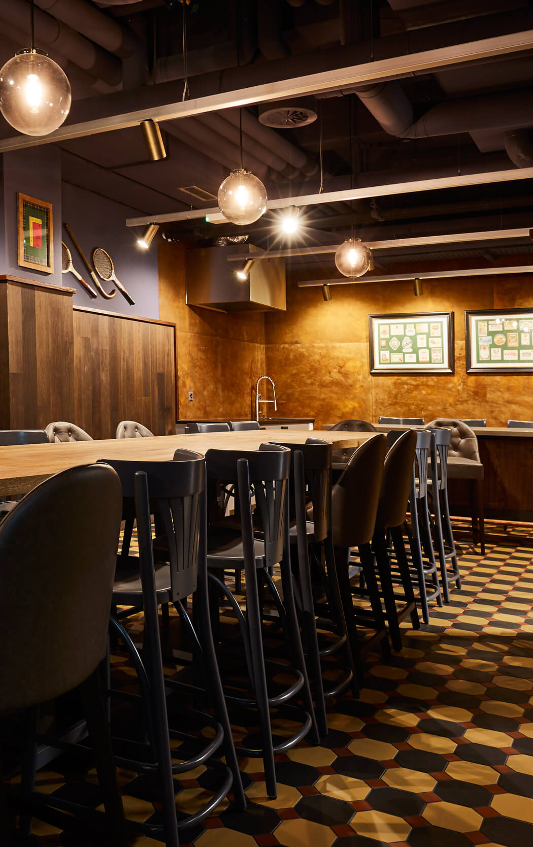 Spedition Hotel / Restaurant